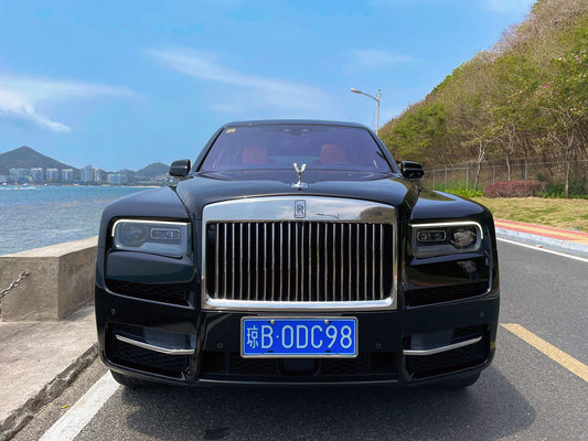 Rolls-Royce Cullinan - Private Chauffeur Service.
