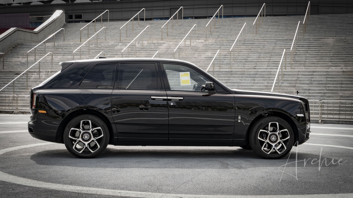 Rolls-Royce Cullinan Black Badge - Private Chauffeur Service.