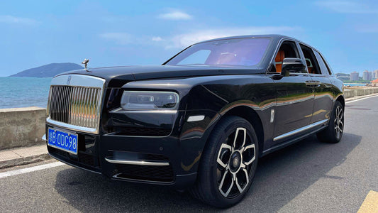 Rolls-Royce Cullinan - Private Chauffeur Service.