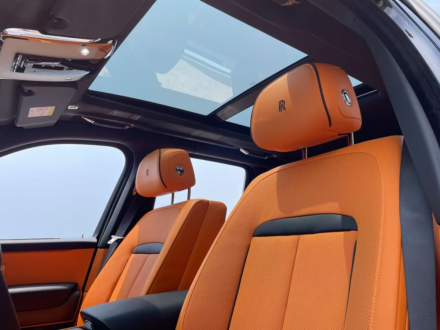Rolls-Royce Cullinan - Private Chauffeur Service.
