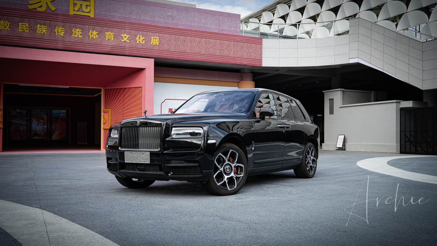 Rolls-Royce Cullinan BB - Private Chauffeur Service.