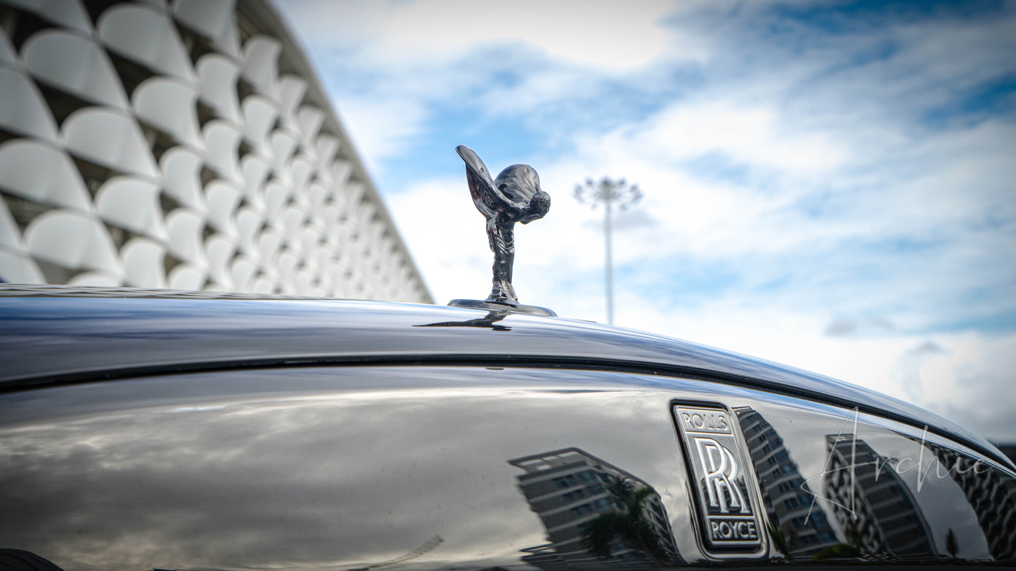 Rolls-Royce Cullinan BB - Private Chauffeur Service.