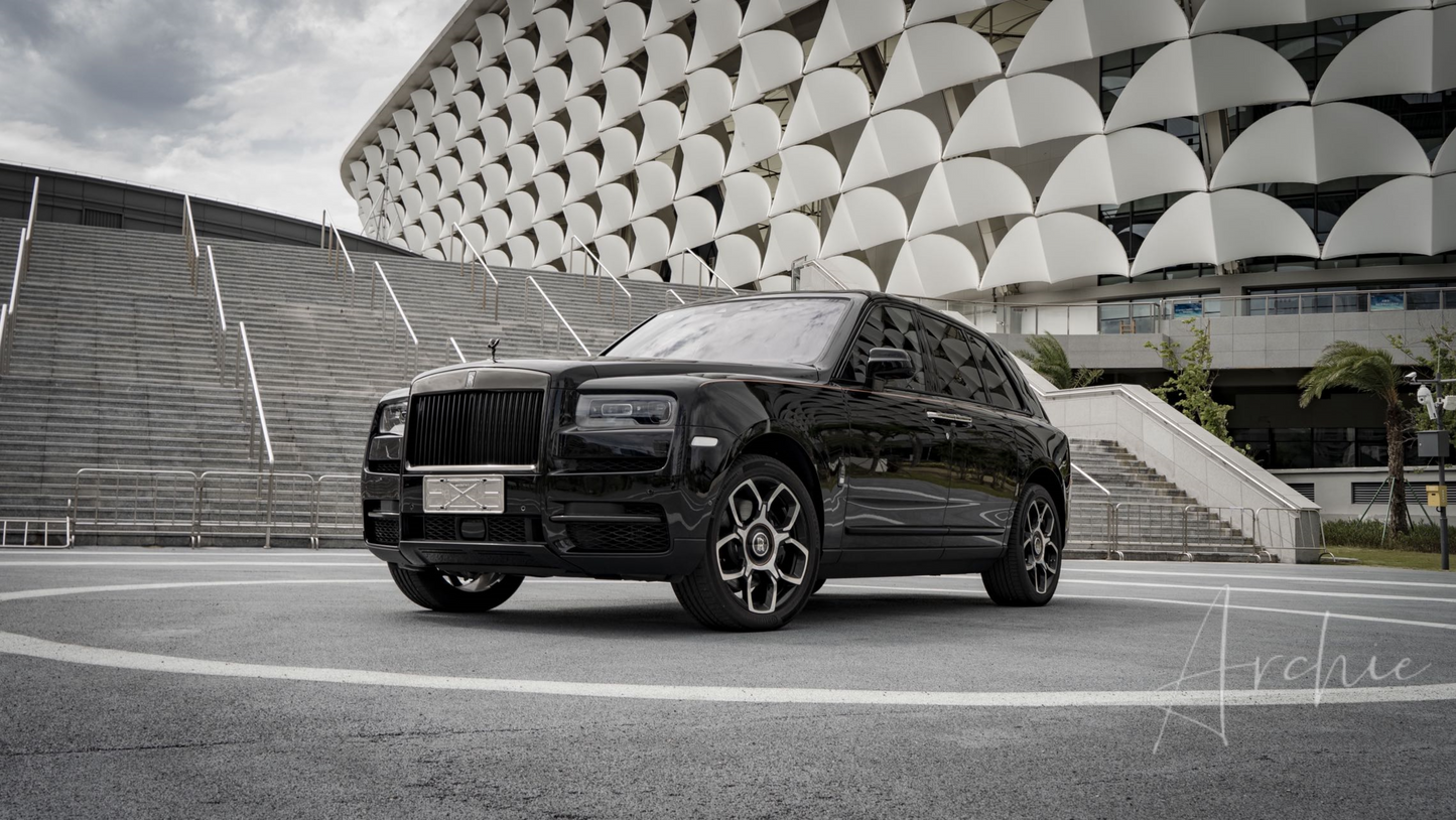 Rolls-Royce Cullinan Black Badge - Private Chauffeur Service.