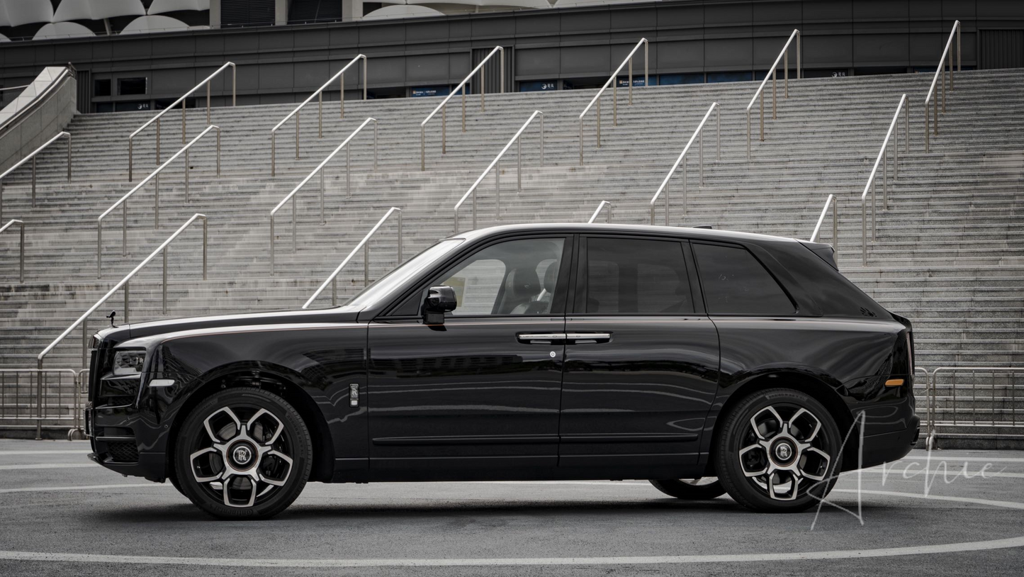 Rolls-Royce Cullinan Black Badge - Private Chauffeur Service.