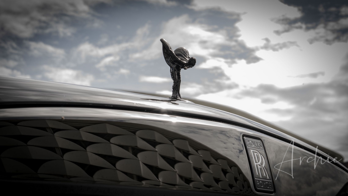 Rolls-Royce Cullinan Black Badge - Private Chauffeur Service.