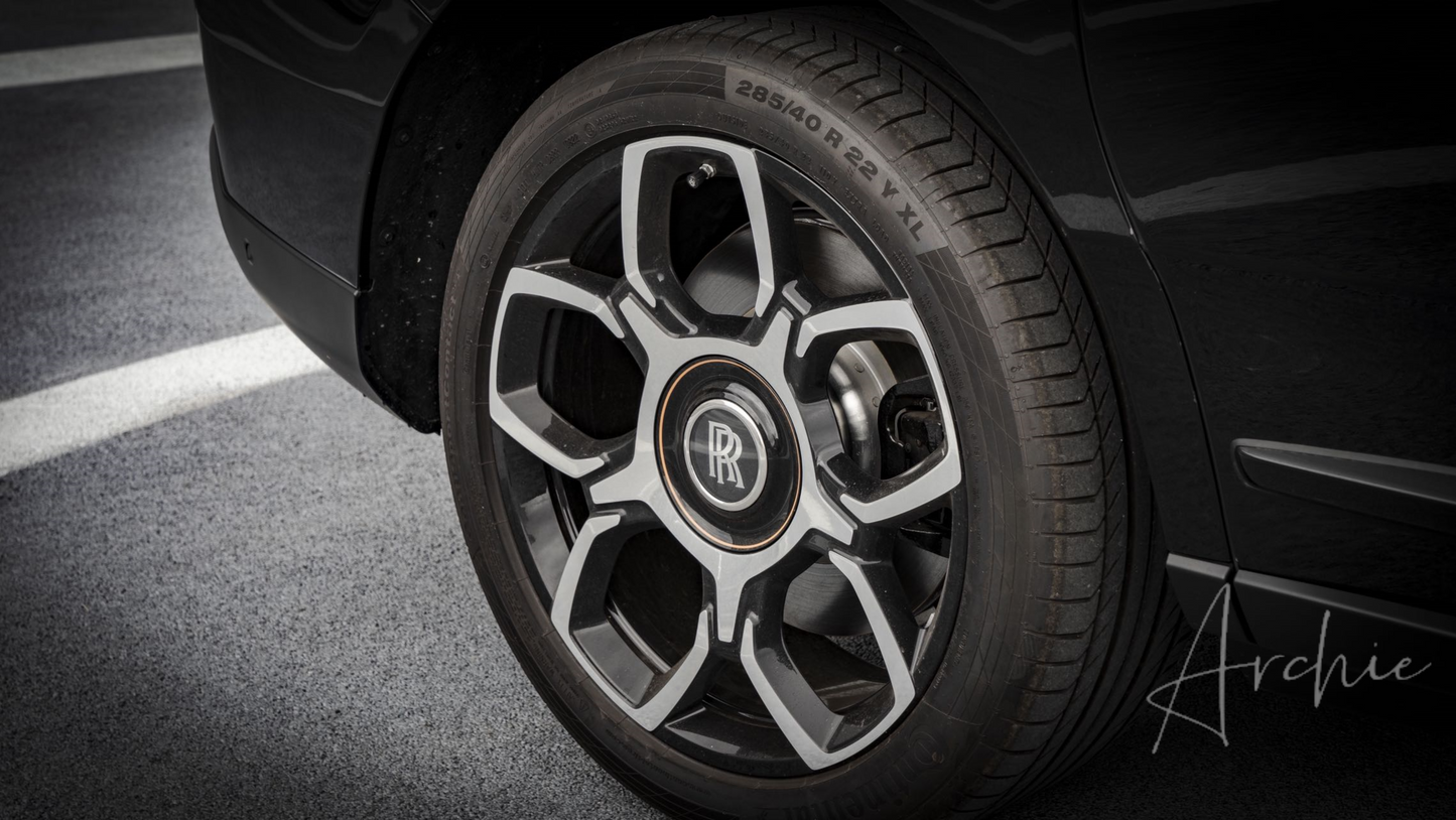 Rolls-Royce Cullinan Black Badge - Private Chauffeur Service.