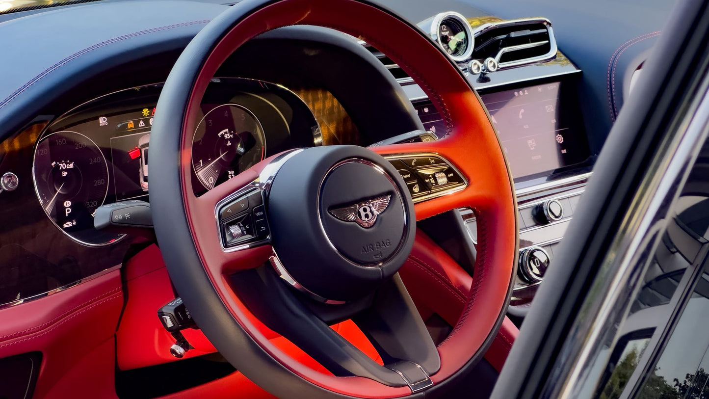 Bentley Bentayga Black - Private Chauffeur Service.