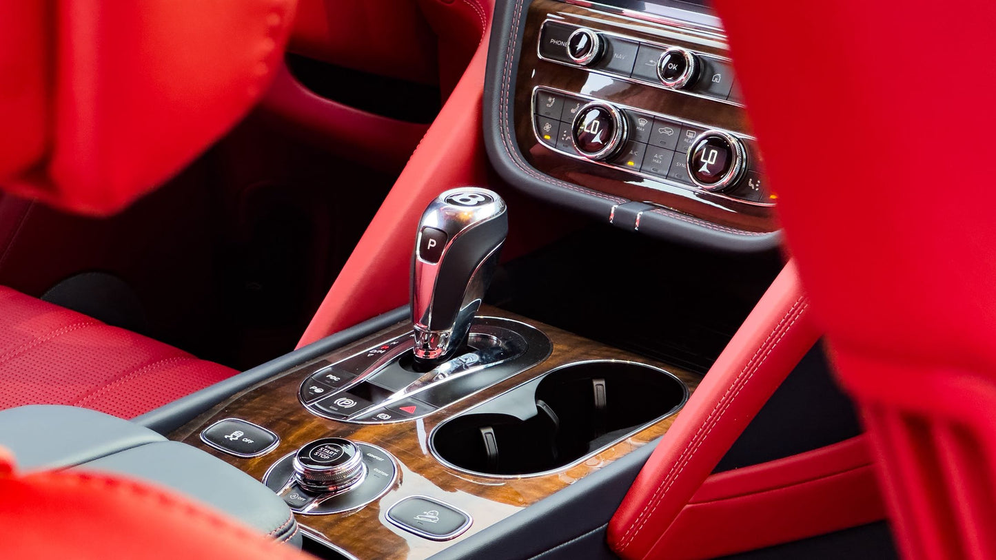 Bentley Bentayga Black - Private Chauffeur Service.