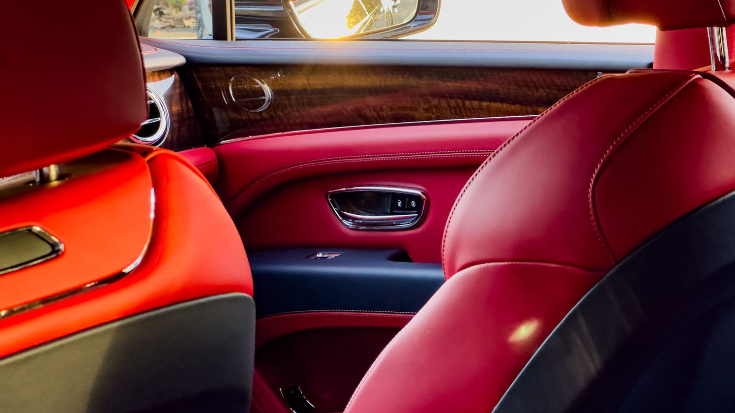 Bentley Bentayga Black - Private Chauffeur Service.