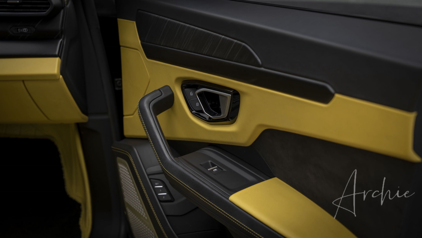 Lamborghini Urus - Private Chauffeur Service