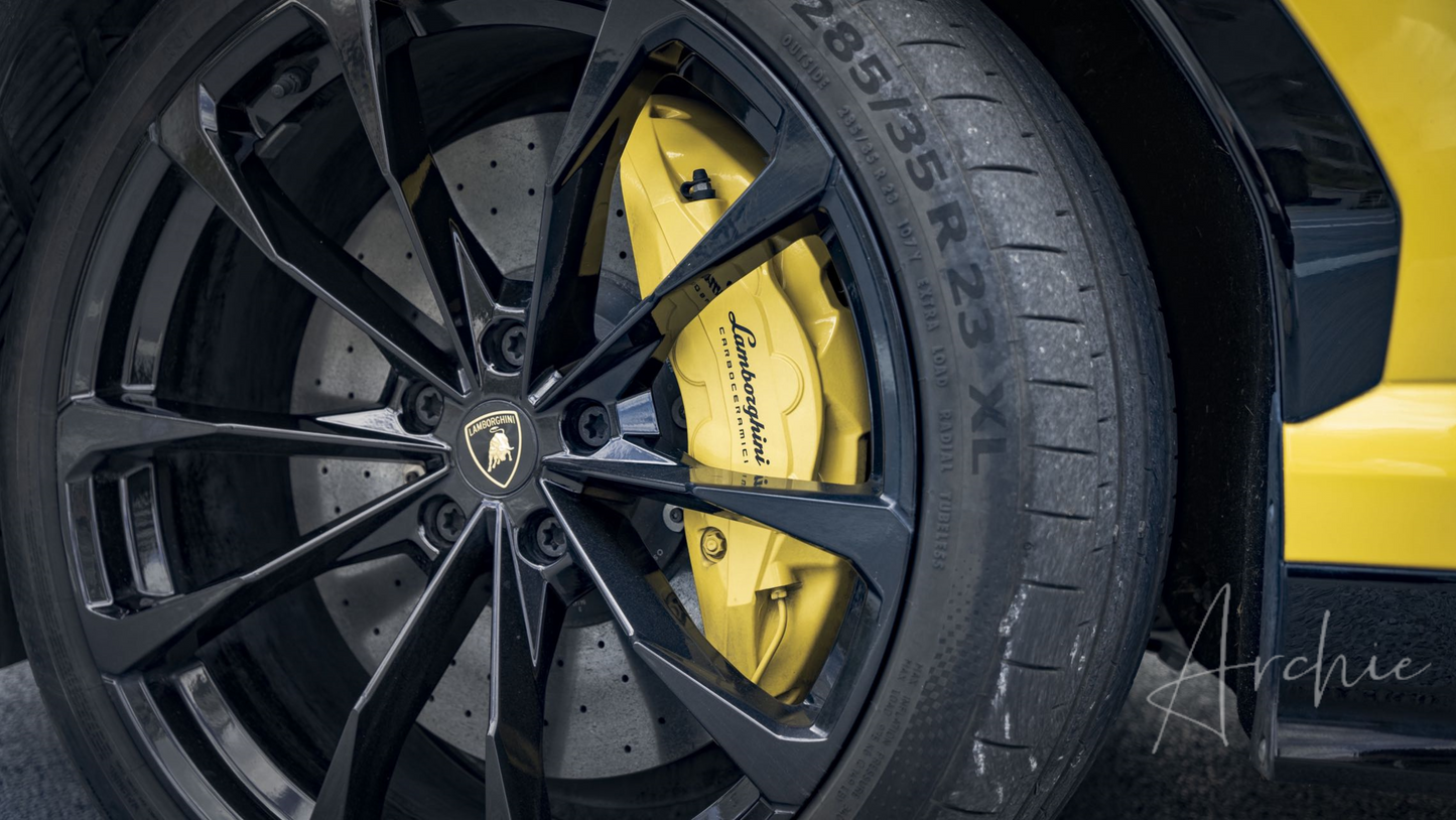 Lamborghini Urus - Private Chauffeur Service