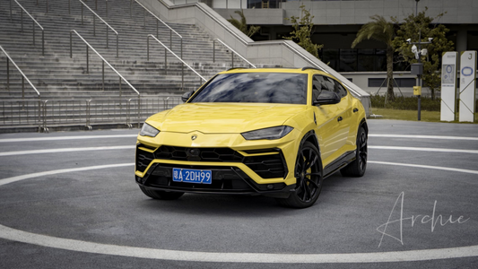 Lamborghini Urus - Private Chauffeur Service
