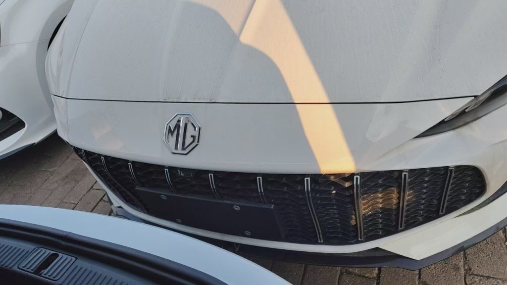 2025 MG5 180DVVT