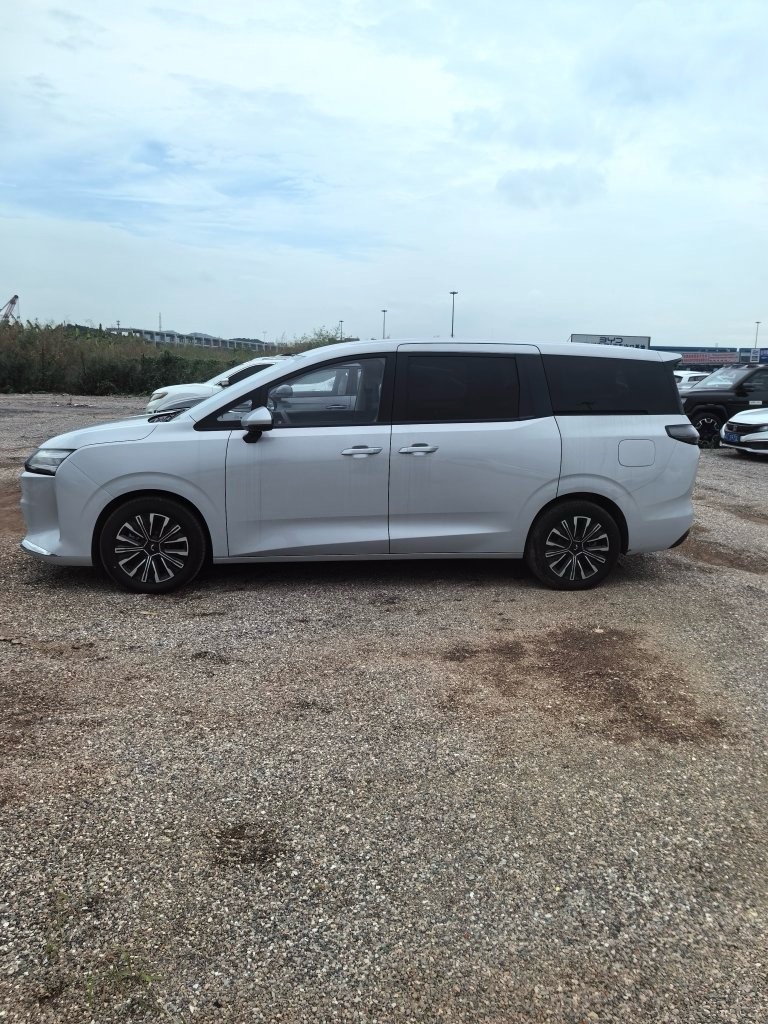 2025 Wuling Starlight 730 EV 500km