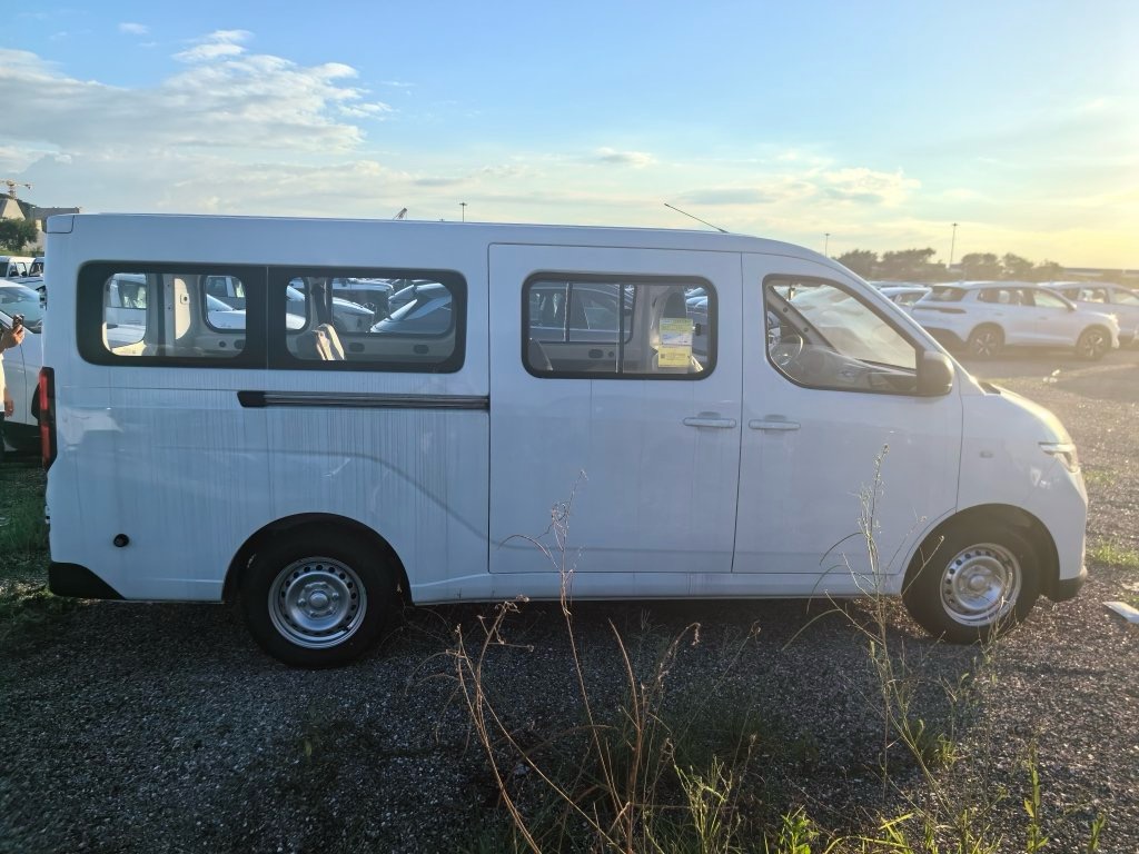 2026 Wuling Yangguang 300km