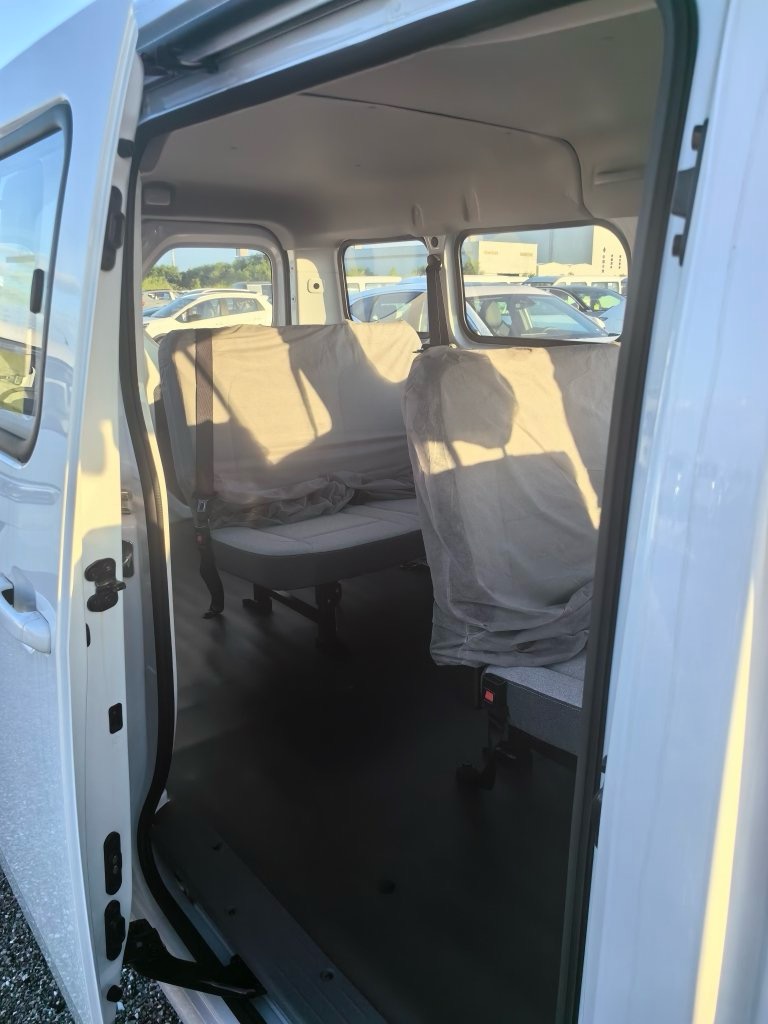 2026 Wuling Yangguang 440km Passenger Van Comfort Version, 9‑Seater