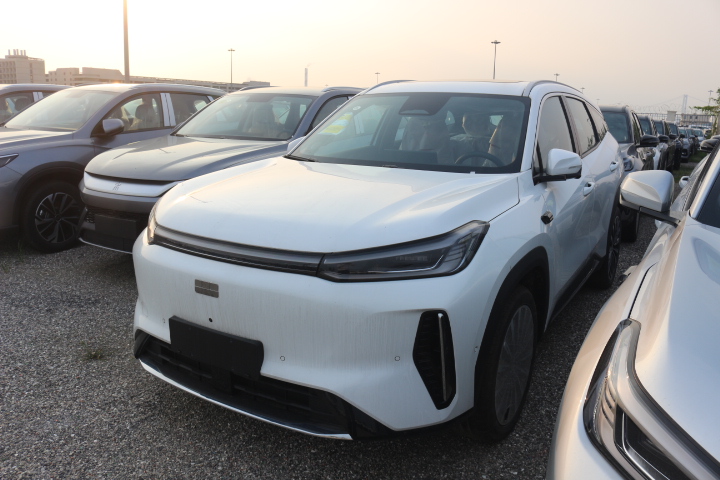 Geely Galaxy M7