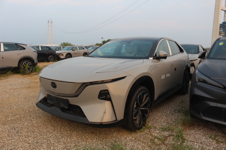 Mazda EZ‑60