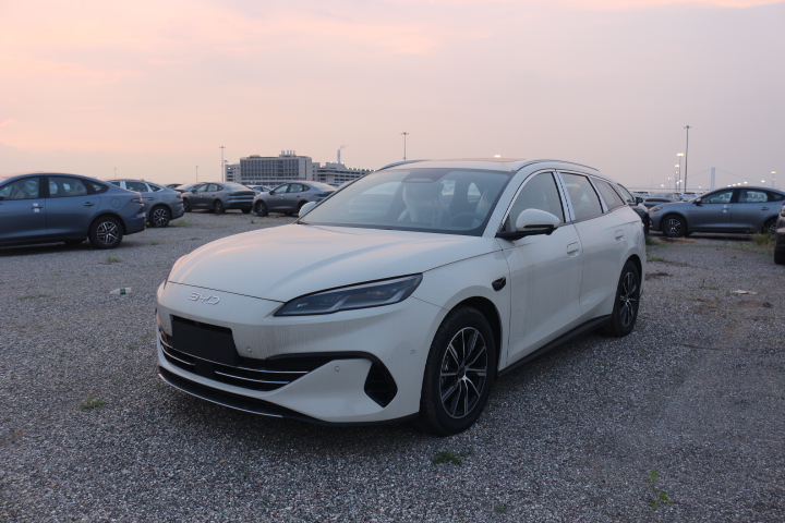 BYD Seal 06 DM-i Touring (Wagon)