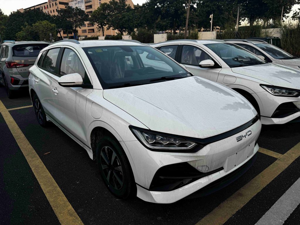 BYD E2