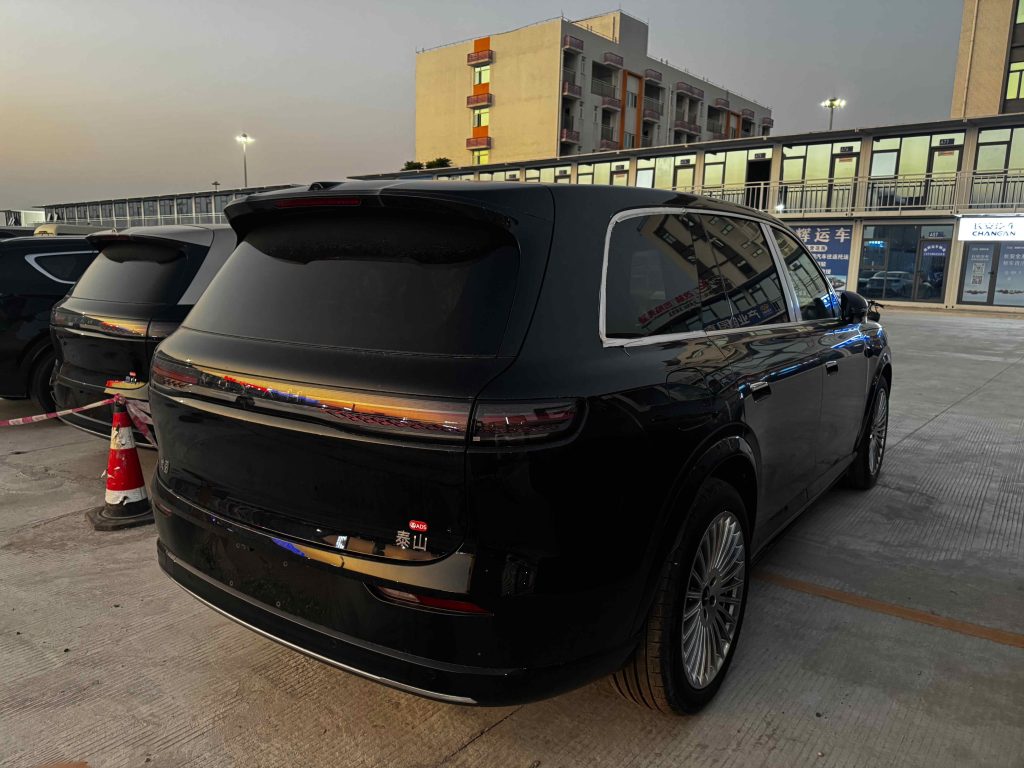 VOYAH Taishan 4WD