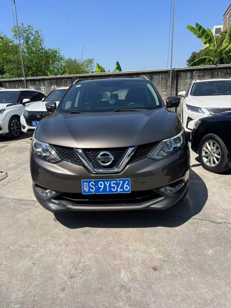 2018 Nissan Qashqai 2.0L CVT Luxury Edition — Used, 90,000 km
