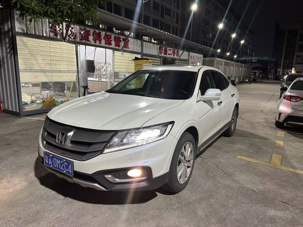 2016 Honda Crosstour 2.4L CVT Used Sedan, 150,000 km