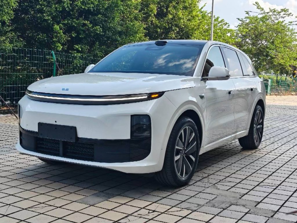 2025 Li Auto L6 Max Smart Upgrade — Pre-Owned Range-Extended Luxury SUV
