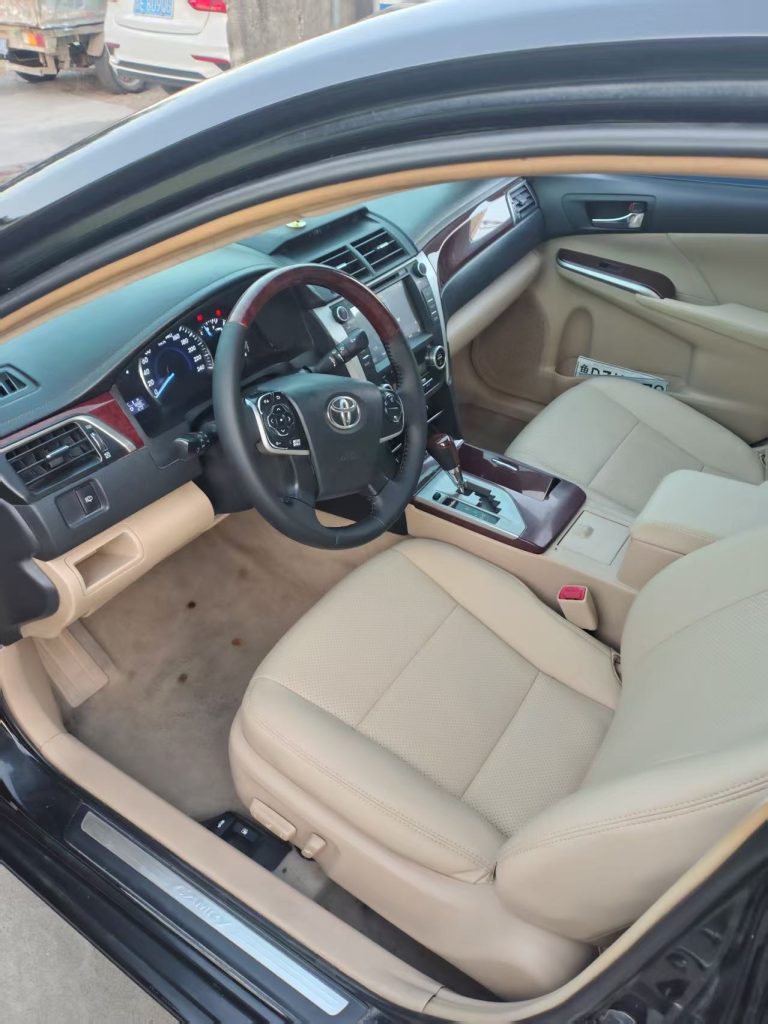 2013 Toyota Camry 2.0L AT Used Sedan, 150,000 km