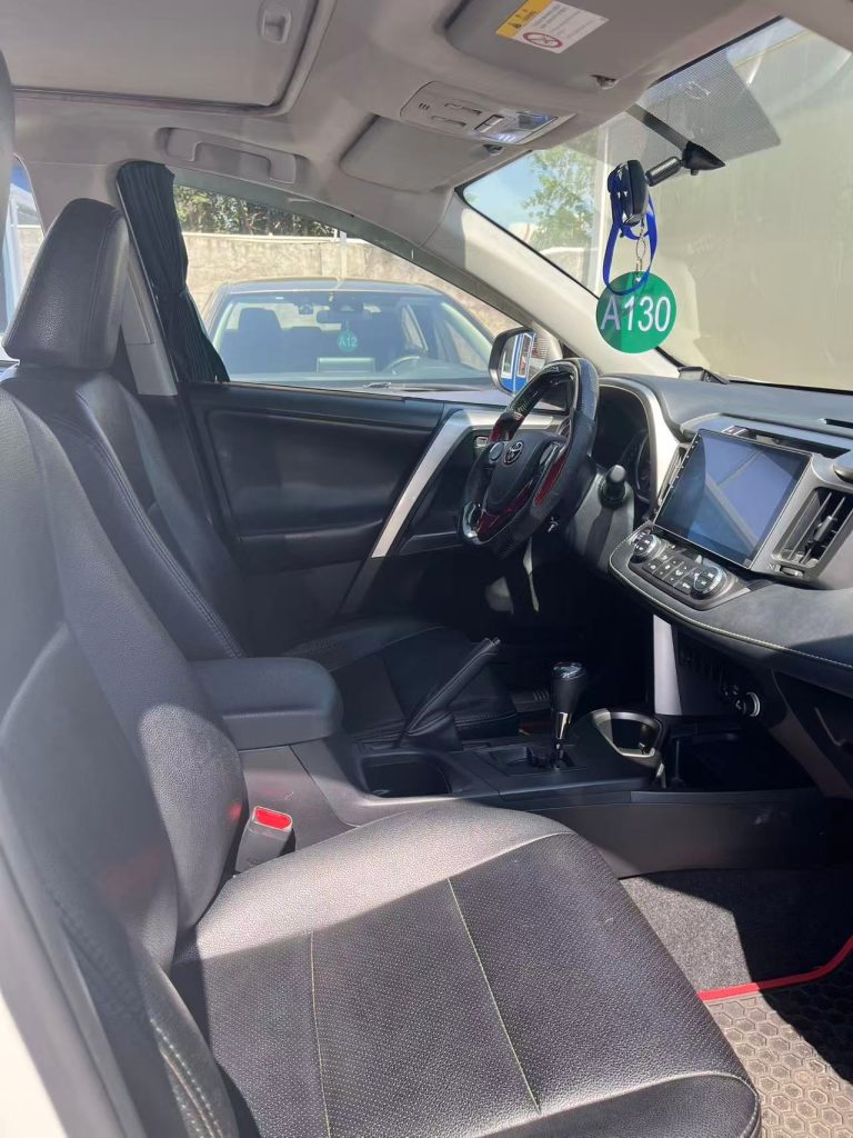 2017 Toyota RAV4 2.0L CVT Used SUV, 100,000 km
