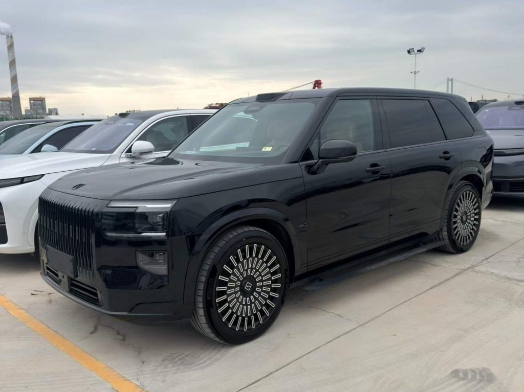 2025 ZEEKR 9X Ultra 70kWh — Pre-Owned Flagship Hybrid SUV
