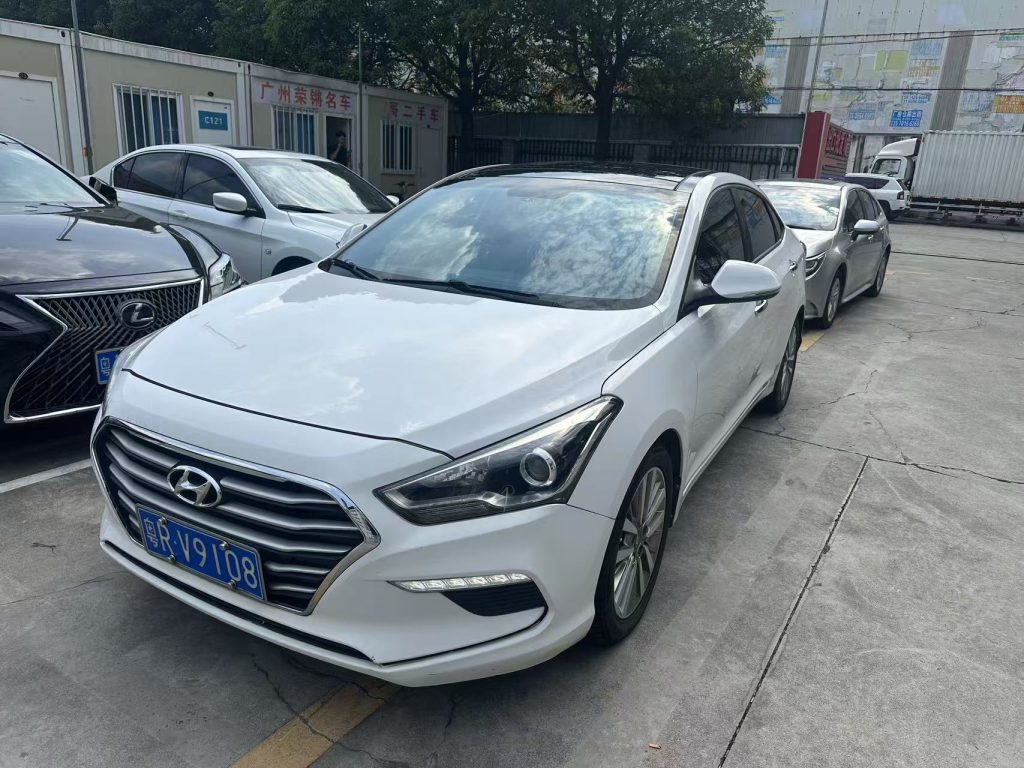 2018 Hyundai Mistra 1.8L CVT Used Sedan, 90,000 km