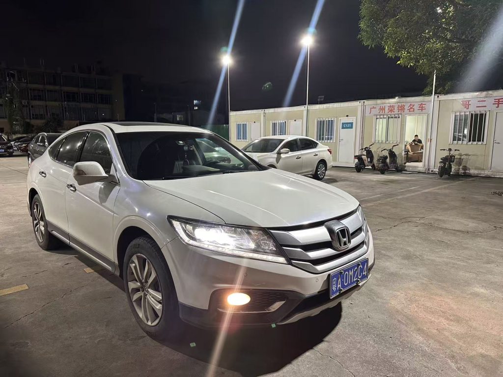 2016 Honda Crosstour 2.4L CVT Used Sedan, 150,000 km
