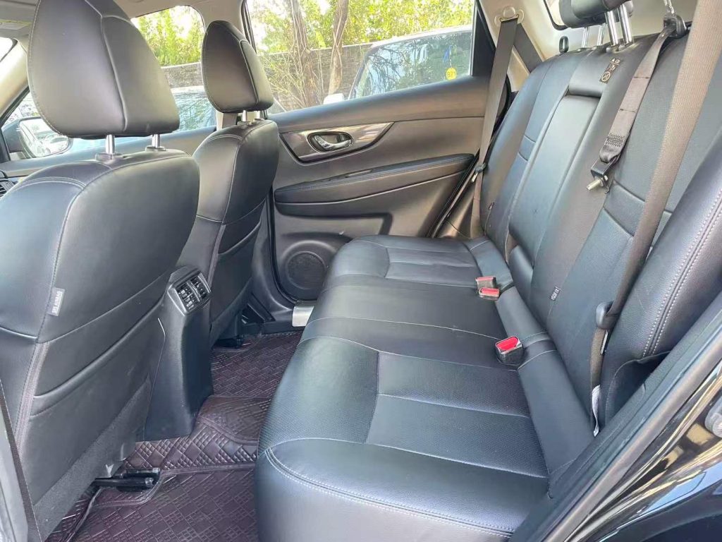 2021 Nissan X-Trail 2.5L 4WD Used SUV, 62,000 km