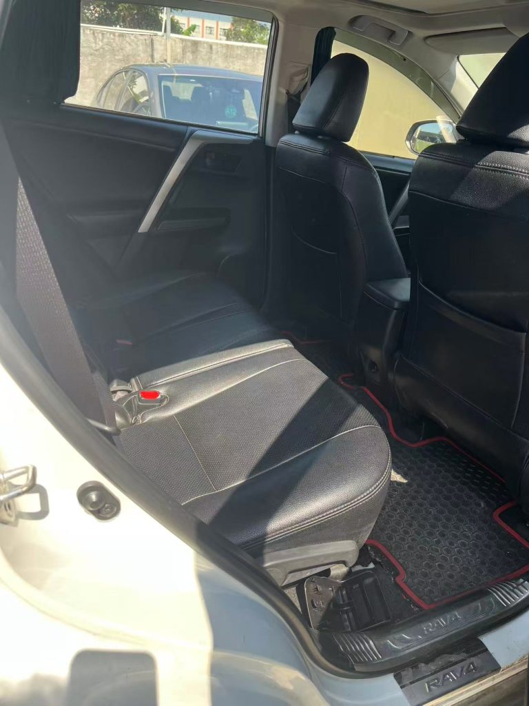 2017 Toyota RAV4 2.0L CVT Used SUV, 100,000 km