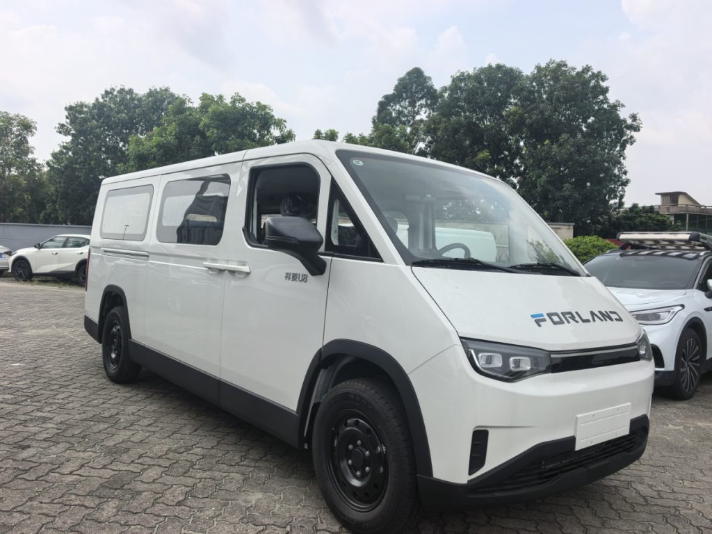 2027 Foton Xiangling U8 Passenger Van — 60.37kWh Semi-Solid State