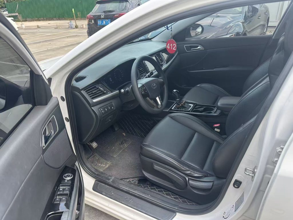 2018 Hyundai Mistra 1.8L CVT Used Sedan, 90,000 km