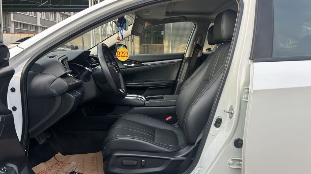 2016 Honda Civic 1.5T CVT Used Sedan, 134,000 km