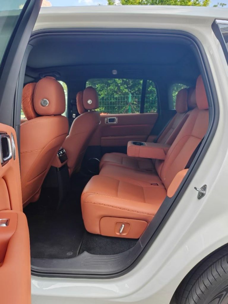 2025 Li Auto L6 Max Smart Upgrade — Pre-Owned Range-Extended Luxury SUV