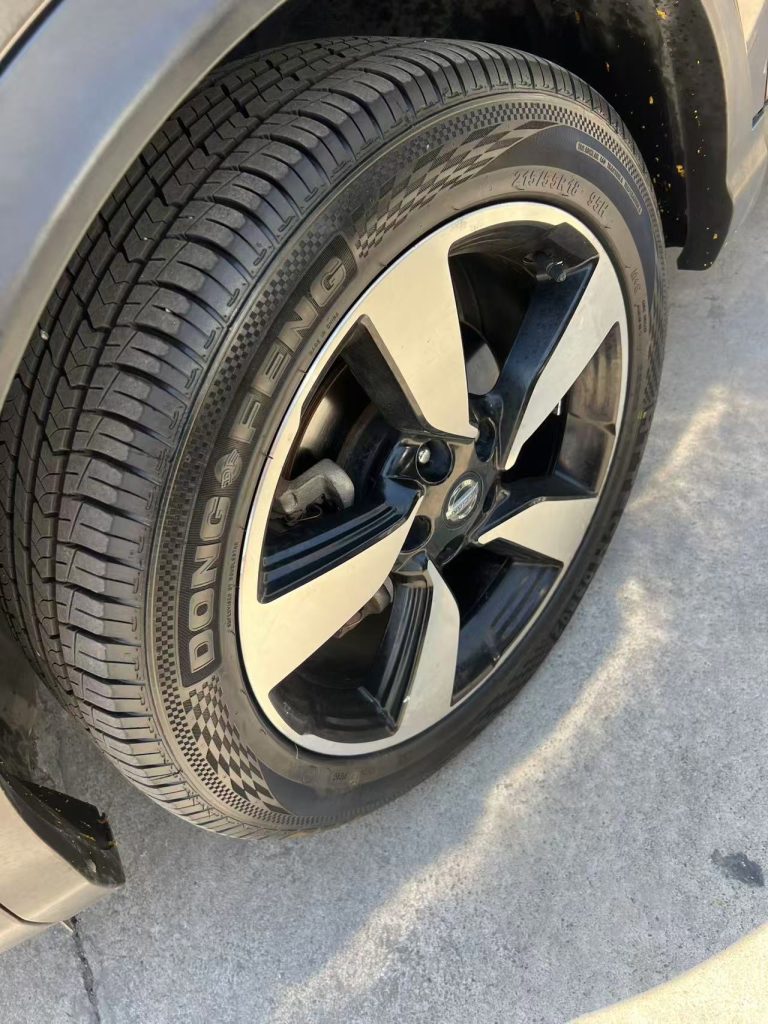 2018 Nissan Qashqai 2.0L CVT Luxury Edition — Used, 90,000 km