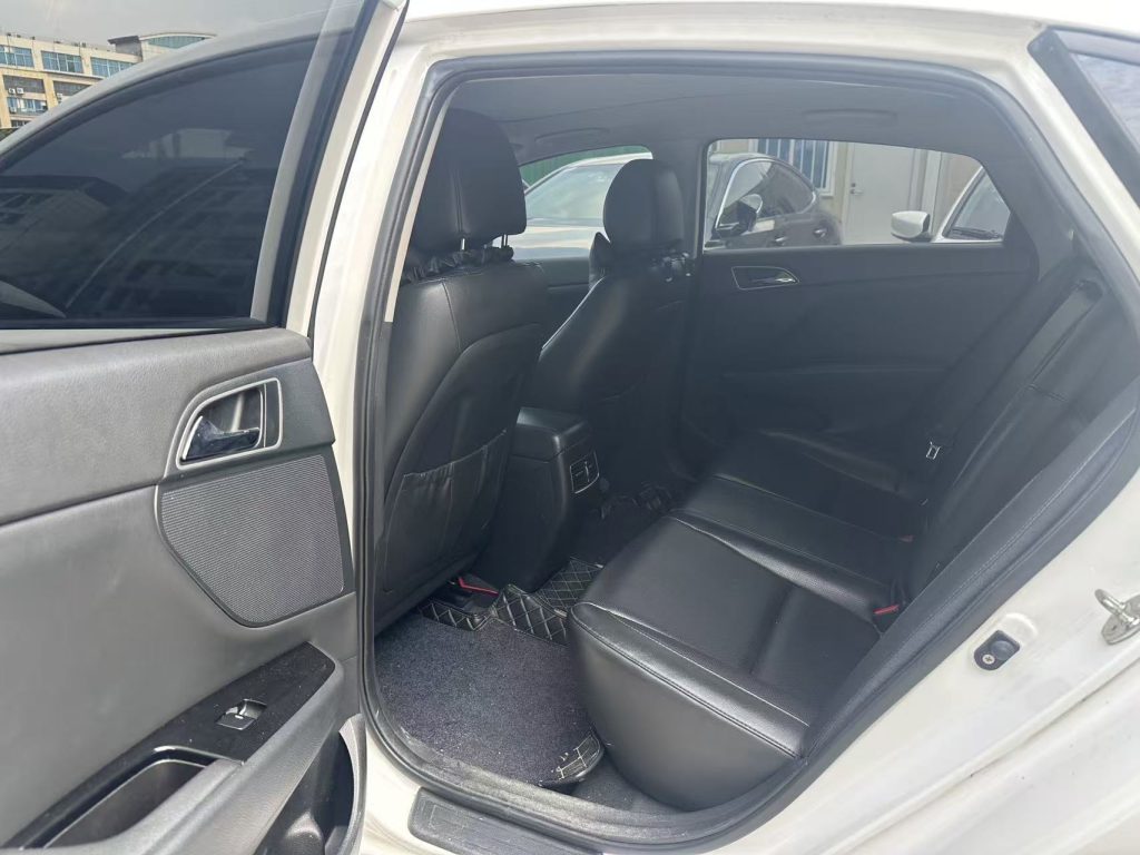 2018 Hyundai Mistra 1.8L CVT Used Sedan, 90,000 km