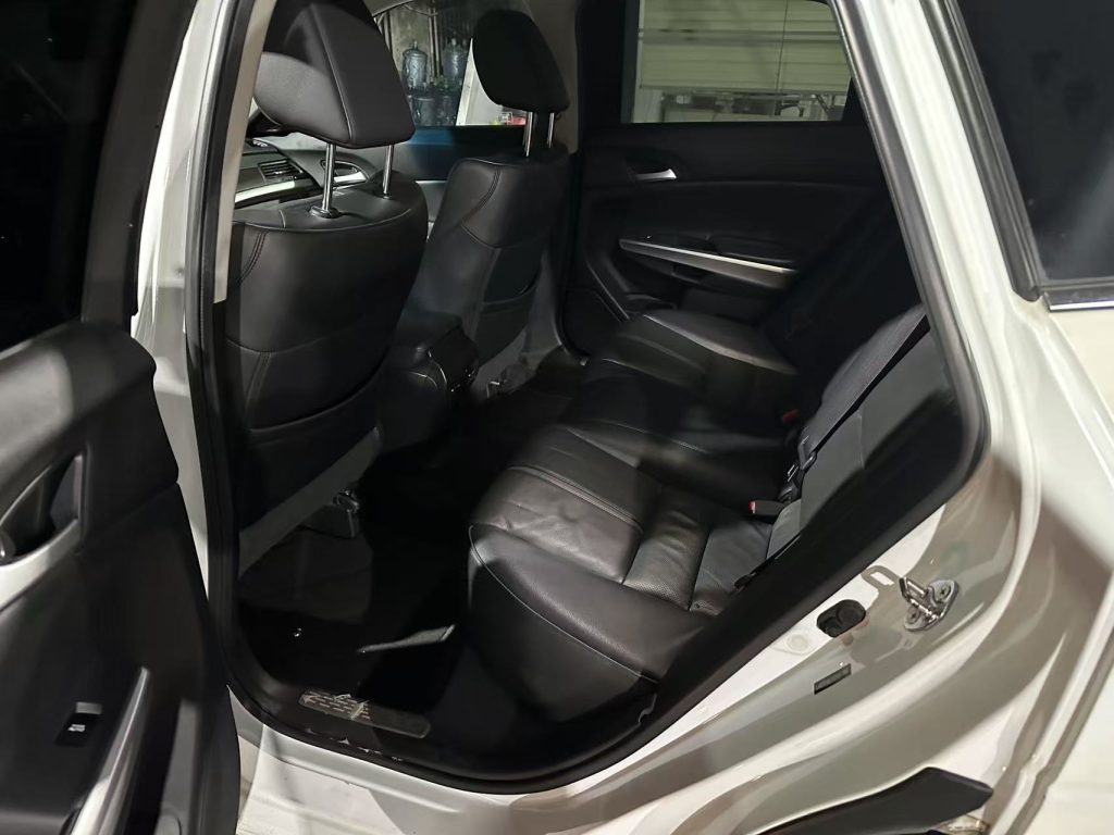 2016 Honda Crosstour 2.4L CVT Used Sedan, 150,000 km