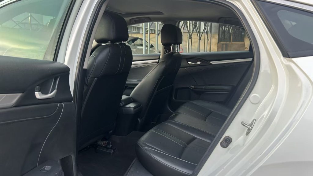2016 Honda Civic 1.5T CVT Used Sedan, 134,000 km