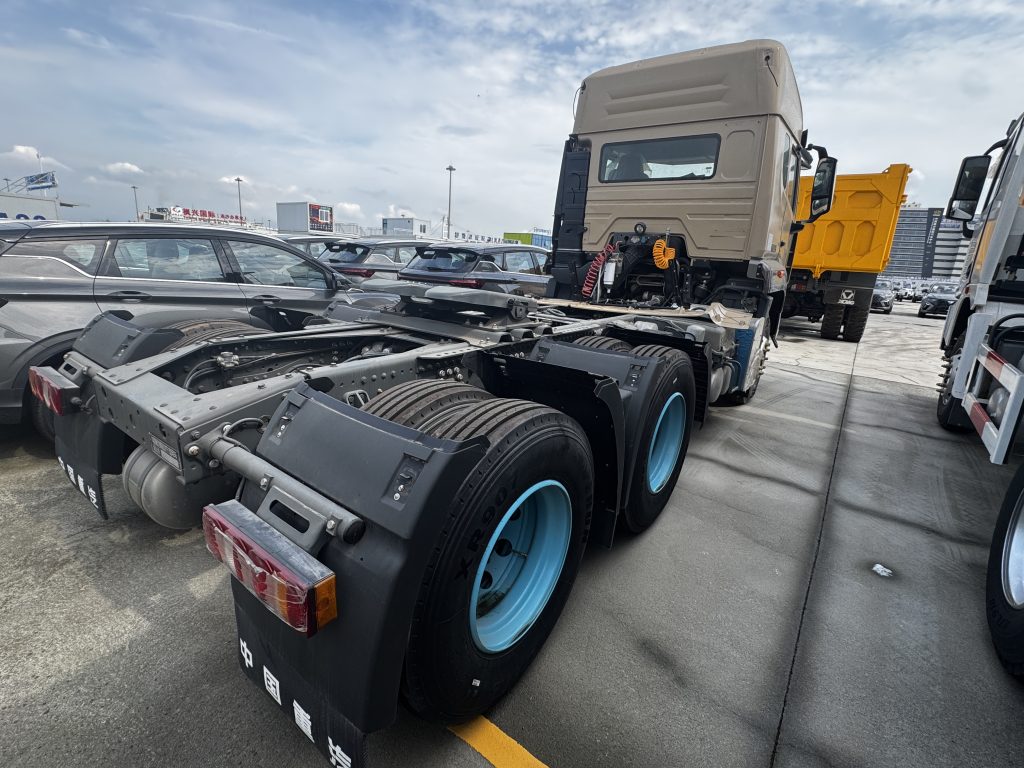 SINOTRUK HOHAN 6x4