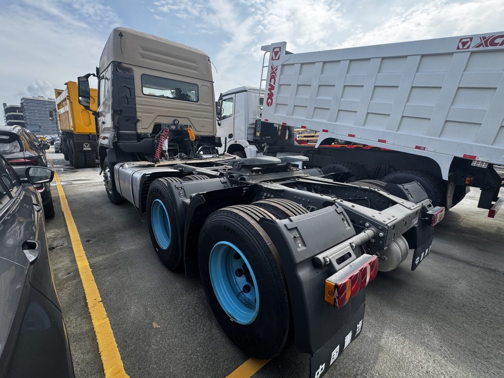 SINOTRUK HOHAN 6x4