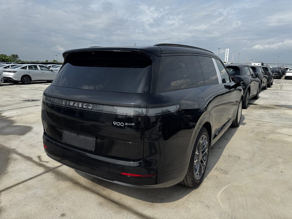 Lynk & Co 900 EM‑P
