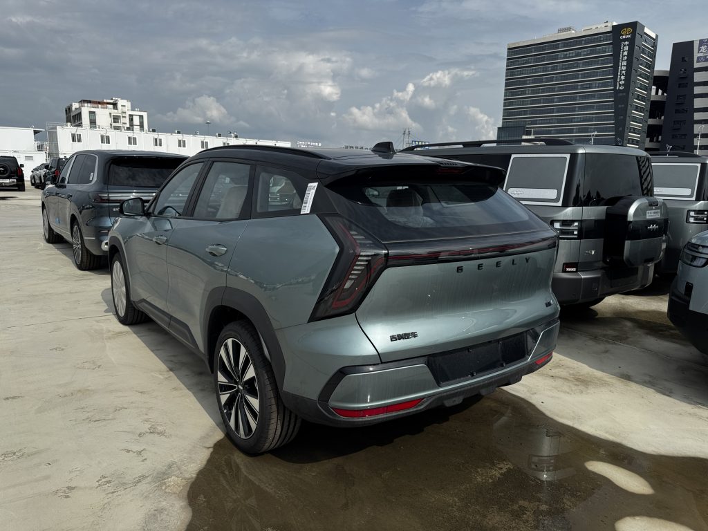 Geely Boyue L