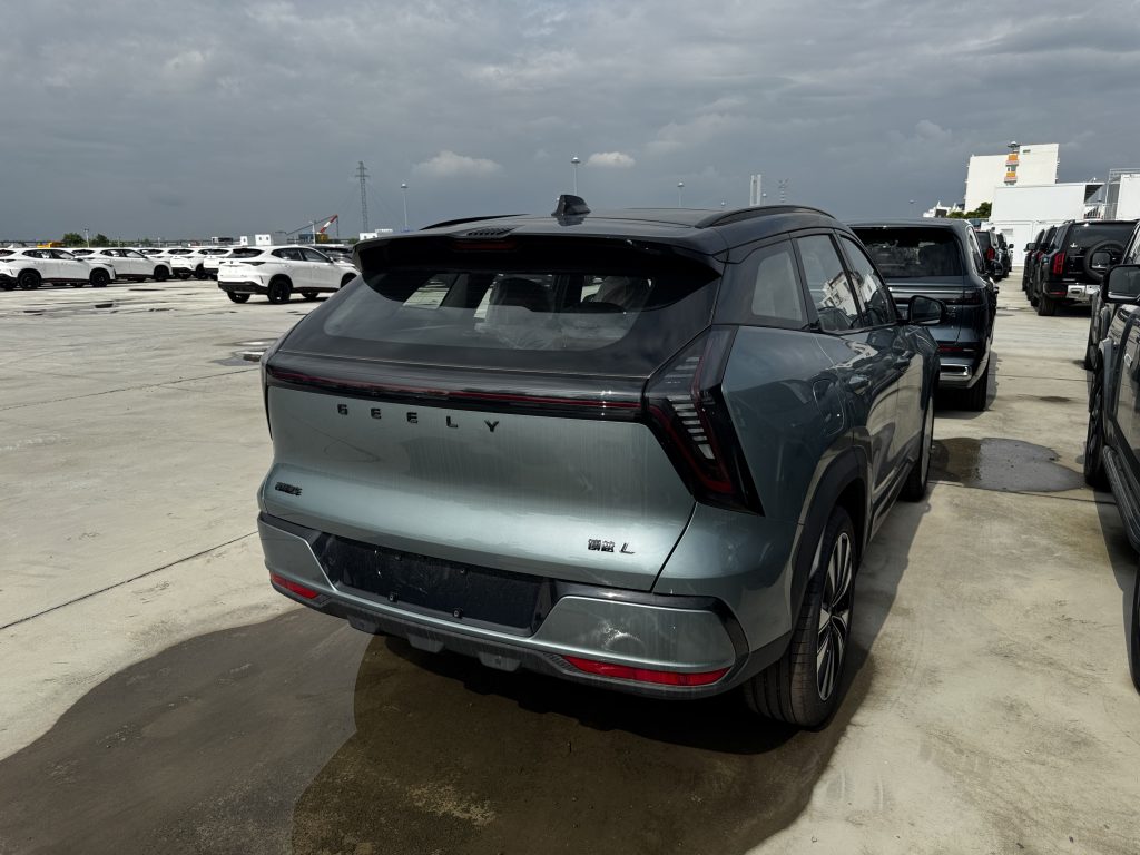 Geely Boyue L